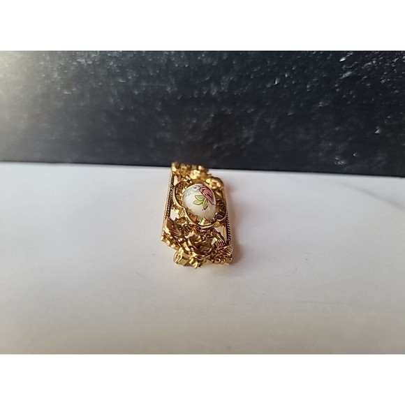 Vintage Porcelain Floral Filigree Gold Tone Brooch - Picture 6 of 10